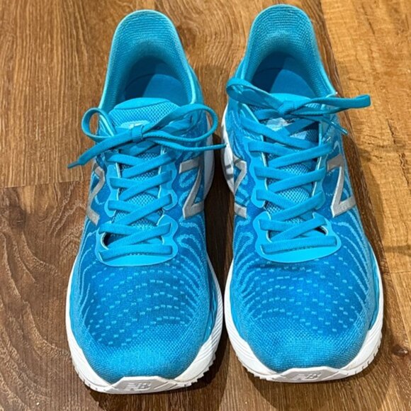 New Balance 860V11 Women’s Fresh Foam Easy Slip On Running Shoe (Size: 9.5)(EUC) - Picture 2 of 13